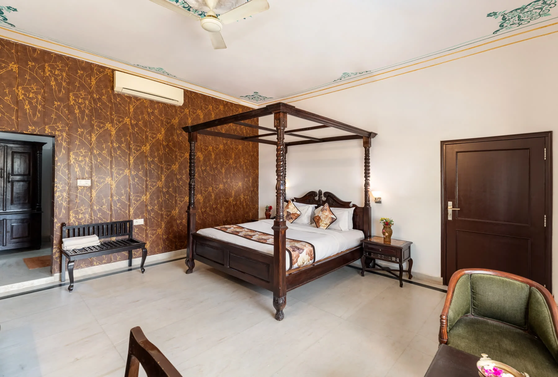 Premium Resort Accommodation in Udaipur Rajasthan